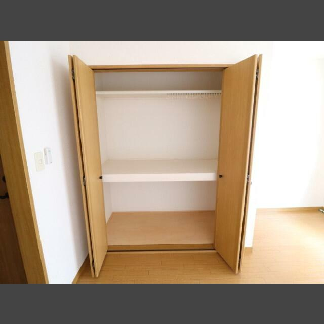 ピアチェーレ Bの収納