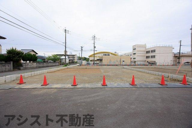 アーキデイズ 飯塚市伊岐須の前面道路含む現地写真