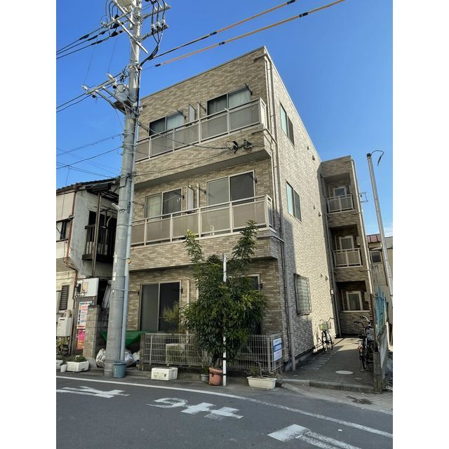 アンプルールフェールイル・ヴィラージュの外観
