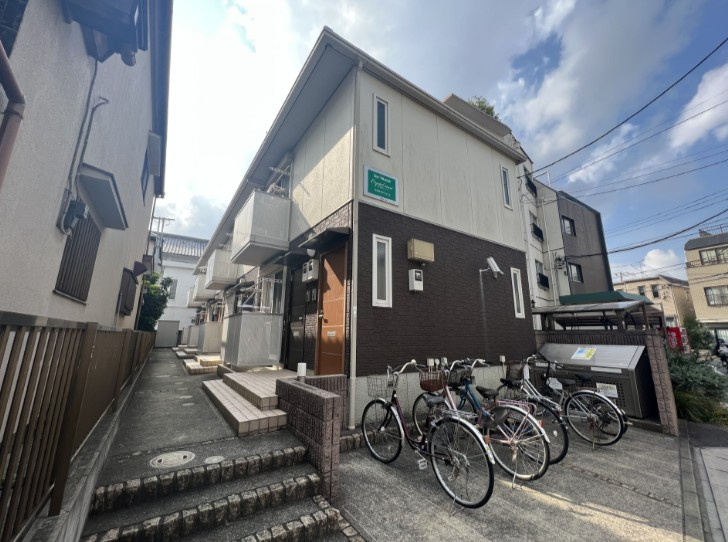市川市平田１丁目のアパートの外観
