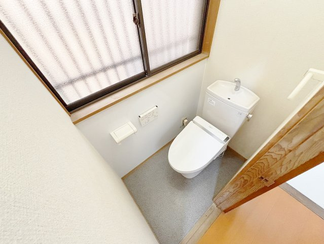 レント中野東5丁目のトイレ