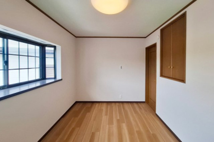 岸和田市極楽寺1丁目　中古戸建の洋室|2F（6帖）