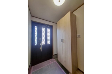 岸和田市極楽寺1丁目　中古戸建の玄関