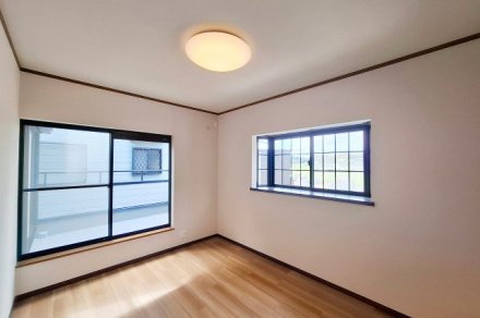 岸和田市極楽寺1丁目　中古戸建の洋室|2F（6帖）