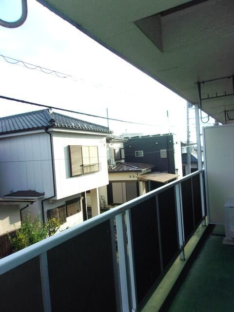 綾瀬市寺尾中４丁目の賃貸マンションのバルコニー