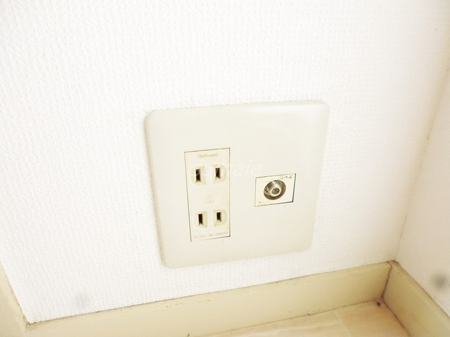 ルミエール三田の内装|コンセントやTV線もバッチリです♪