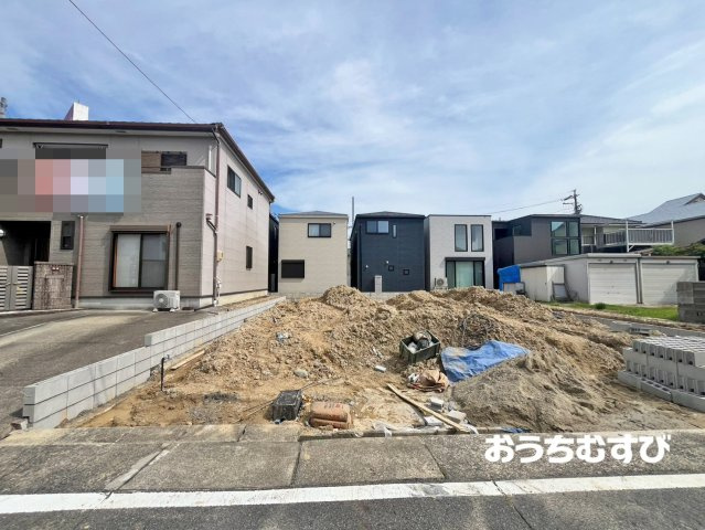 名東区神里1期(全2棟)の駐車場