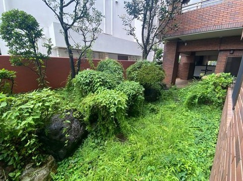 【庭】