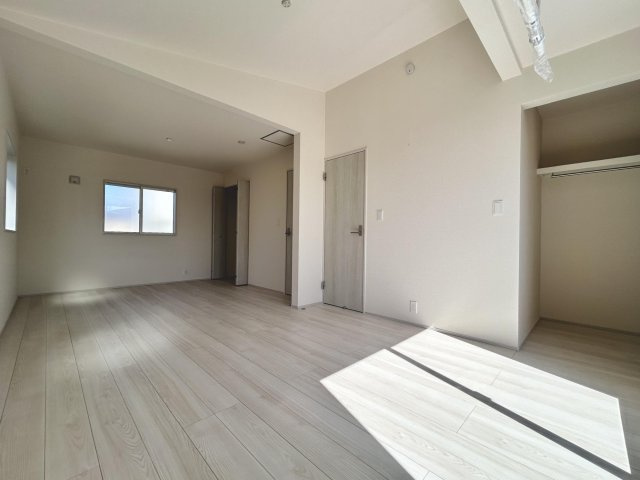 狭山市大字水野全３棟１期１号棟の居間・リビング|間仕切り壁が採用できるような構造