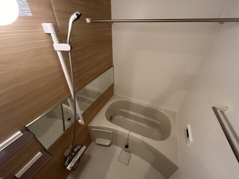 【浴室】 | シエーナ松波Ⅱ | ※同物件・反転タイプの写真です。