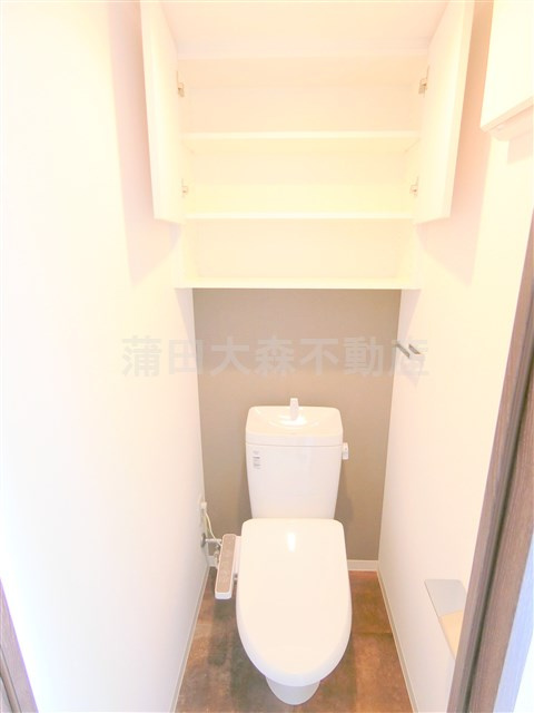 XEBEC大鳥居ASYLCOURTジーベックオオトリアジールコートのトイレ|棚収納　温水洗浄便座　トイレ