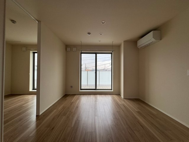 川崎市多摩区菅５丁目の賃貸マンションの洋室
