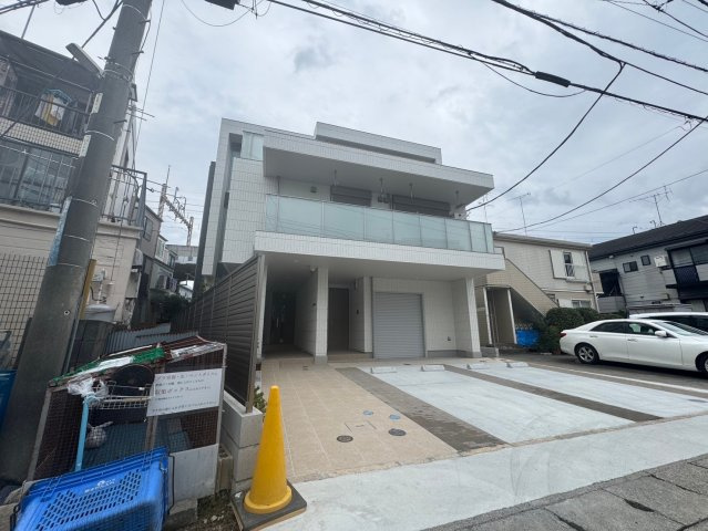 川崎市多摩区菅５丁目の賃貸マンションの駐車場