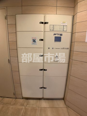 レフィーズ上野のその他共用部分|宅配ボックス