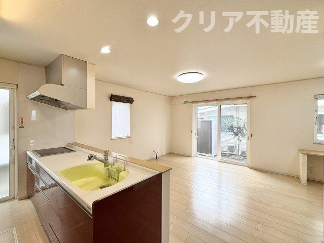 【外観】 | 美築！並列４台☆前橋市小屋原町中古