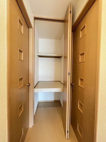 エトワールの収納|※左右反転・別室の写真になります。