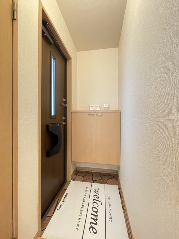 エトワールの玄関|※左右反転・別室の写真になります。