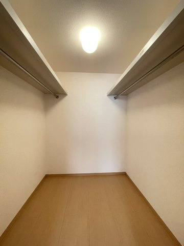 エトワールの収納|※左右反転・別室の写真になります。