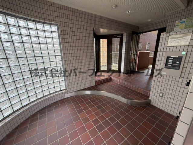 東グリーンハイツのロビー|毎日通るロビーはこのようになっています