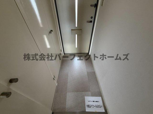 東グリーンハイツの玄関|収納もある玄関です