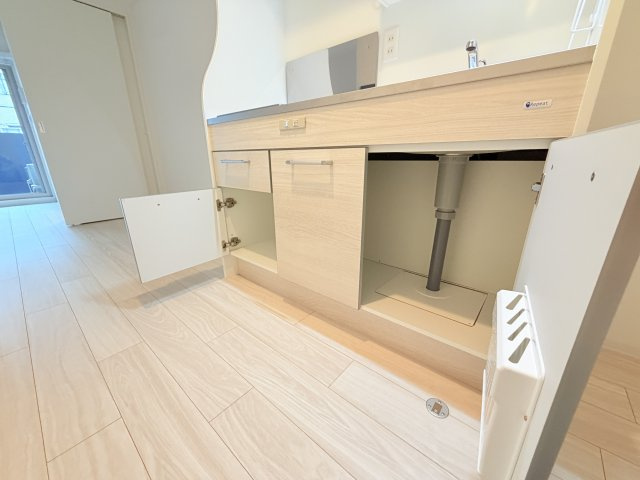 セレニテ西元町アリエのキッチン