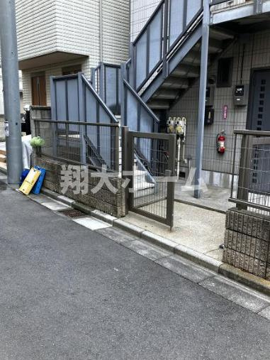 グリーン・フラッツの駐車場