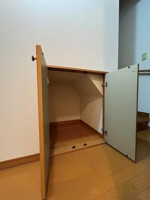 愛甲郡愛川町半原のアパートの収納