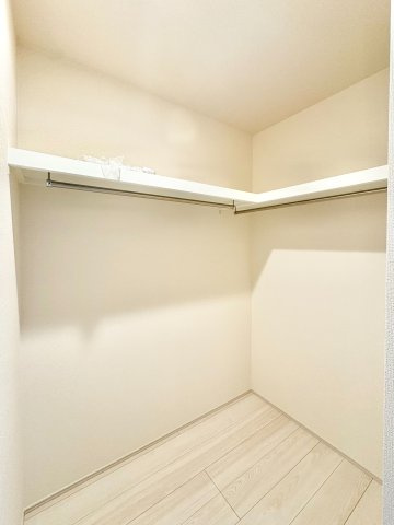 《仲介手数料半額》狭山市大字水野全３棟１期１号棟の収納|WIC