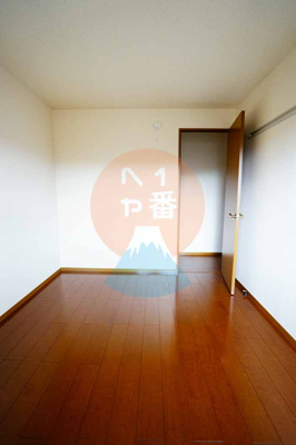 【その他】 | ハートワード | 寝室6帖です　※参考写真です