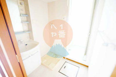 【洗面所】 | ハートワード | 脱衣所です　※参考写真です
