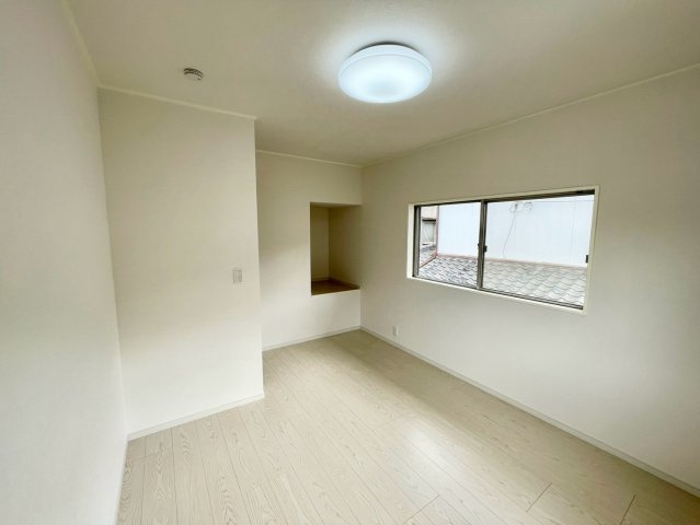 姫路市広畑区蒲田の中古一戸建の洋室