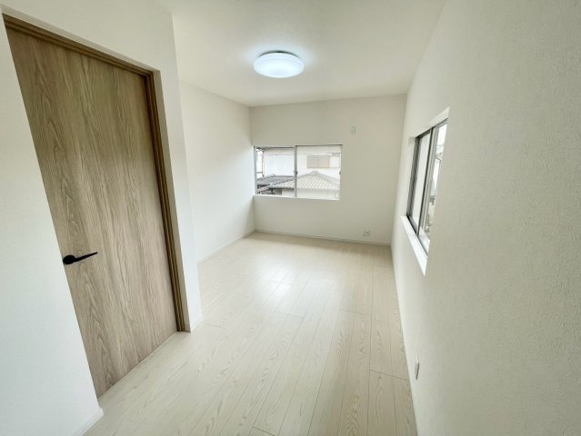 姫路市広畑区蒲田の中古一戸建の洋室