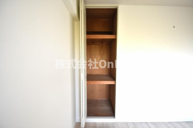 東大阪市今米１丁目の賃貸マンションの収納