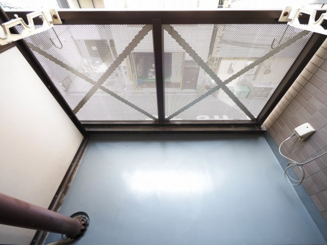 大阪市西区新町１丁目の賃貸マンションのバルコニー