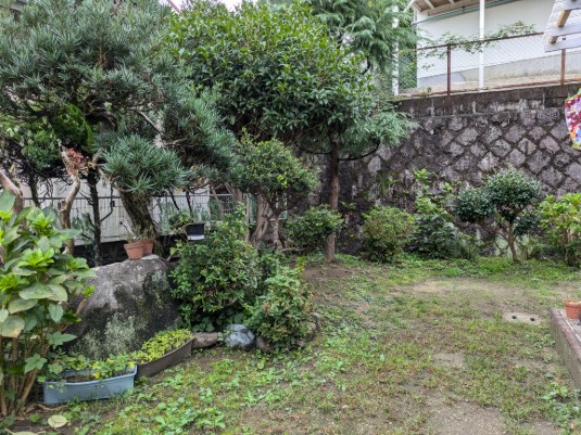 生駒市軽井沢町戸建ての庭