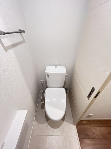クレールメゾン城東のトイレ