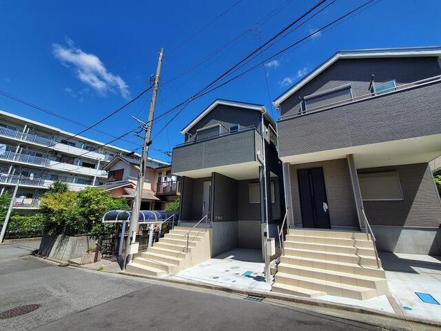 川崎市多摩区菅北浦４丁目の一戸建ての駐車場