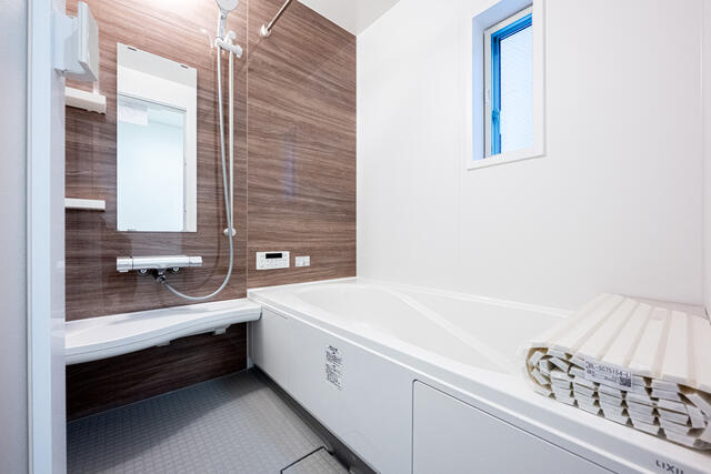 川崎市多摩区菅北浦４丁目の一戸建ての浴室