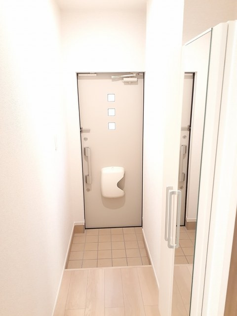 サクラレジェンドＥの玄関|玄関（同型タイプ）