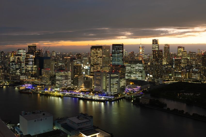 ＴＨＥ　ＴＯＫＹＯ　ＴＯＷＥＲＳＭＩＤ　ＴＯＷＥＲ