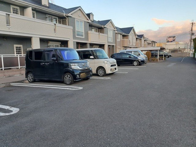 【駐車場】 | サンモールＡ