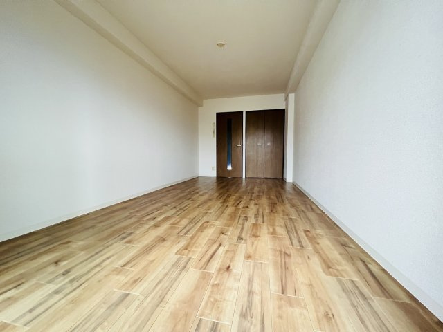 【寝室】シャンブル甲東園 