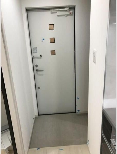 PRIMALE今池の玄関