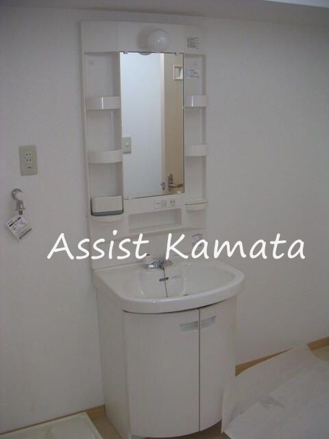 田辺ハイツⅡの独立洗面台