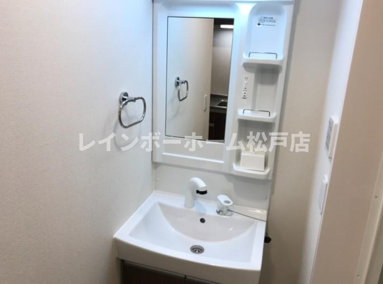 【仲介手数料：50％OFF】対象物件！の独立洗面台|脱衣スペースもあります