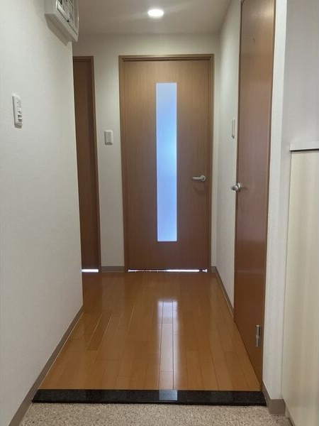 ディアコート白川の玄関