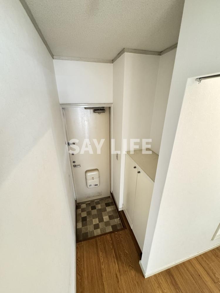 エトワールヴィルーR植松町の玄関