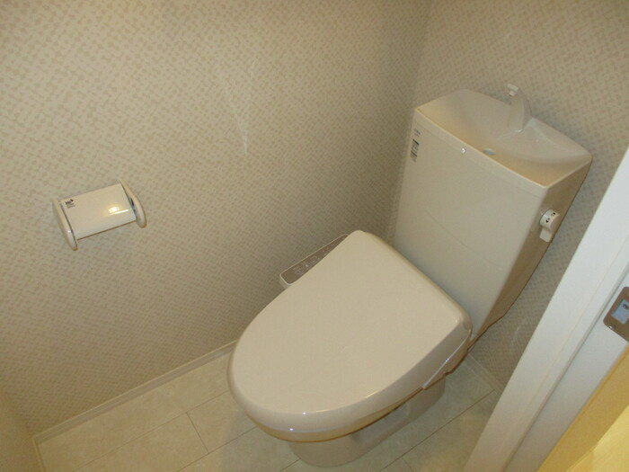 ｂ．セミカのトイレ|シンプルで使いやすいトイレです