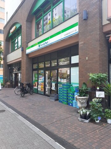 メゾン・日本橋浜町の周辺|ファミリーマートまで244m