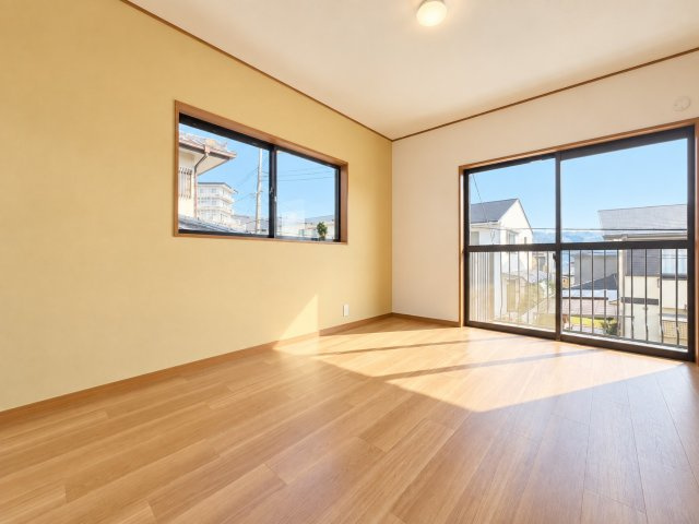 伏尾台3丁目の洋室
